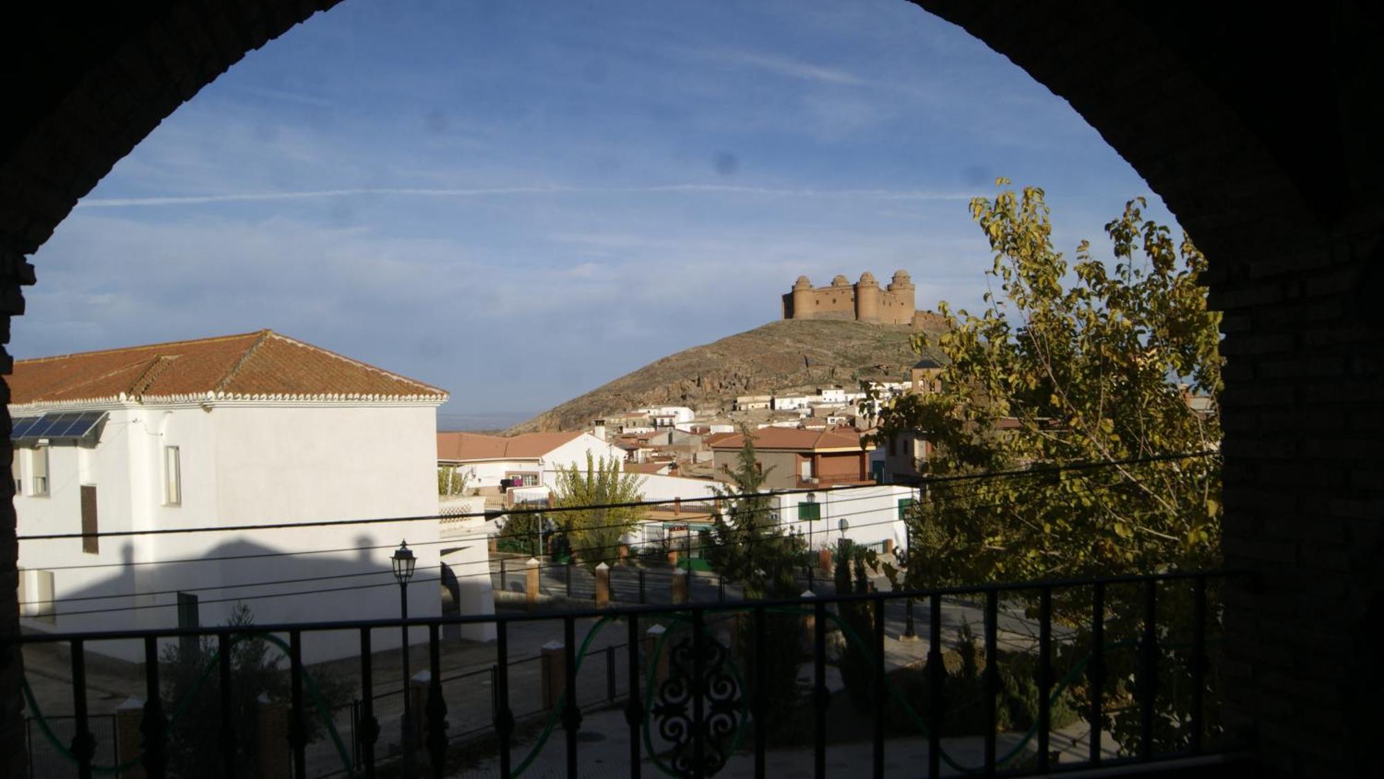 Labella - Hostal Rural Restaurante La Calahorra Exterior photo
